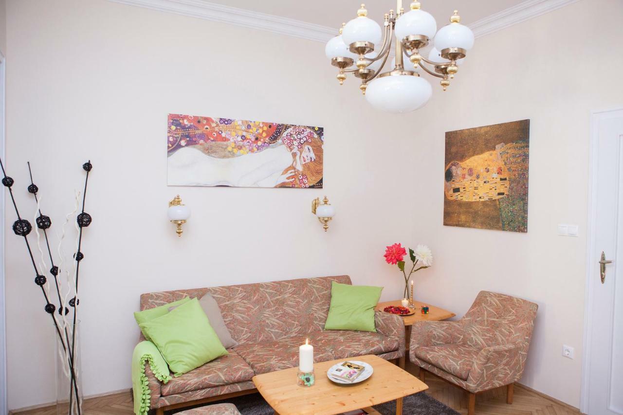 Synagogue View Apartment Budapest Bagian luar foto