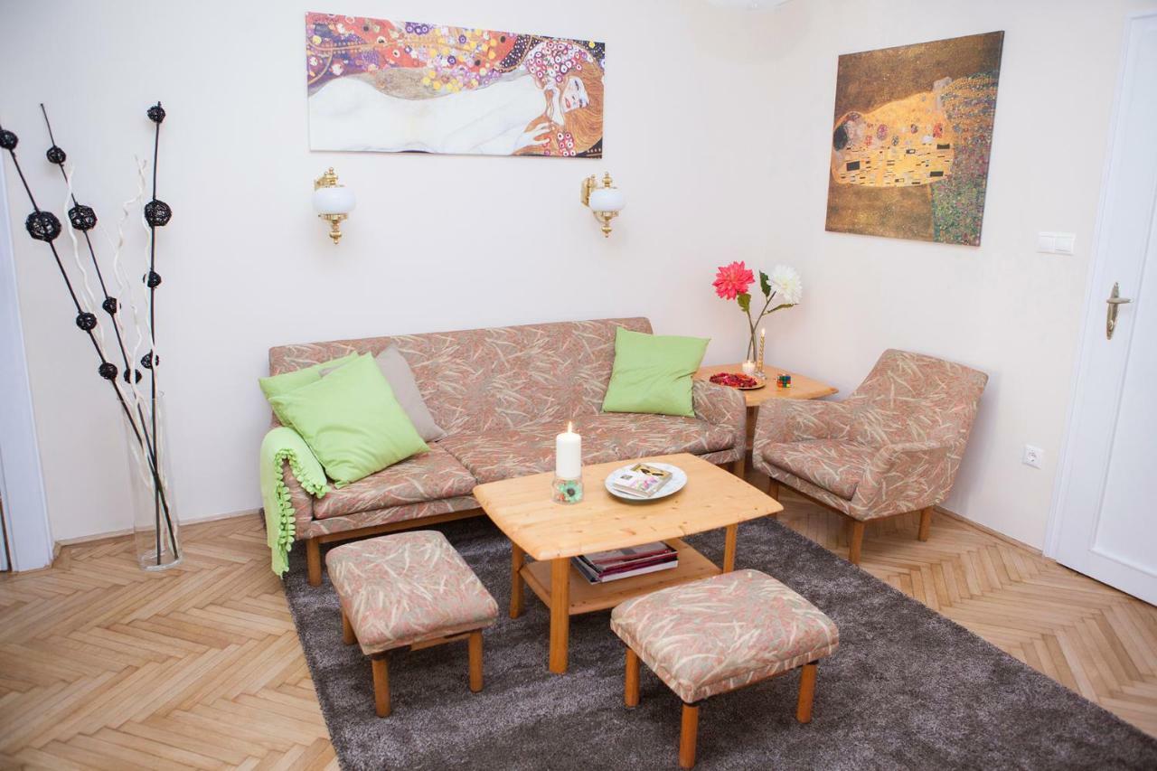 Synagogue View Apartment Budapest Bagian luar foto
